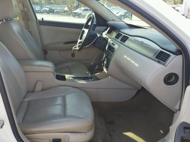 2G1WD58C669147053 - 2006 CHEVROLET IMPALA SUP 白色 照片 5