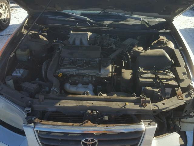 4T1BF22K9XU078468 - 1999 TOYOTA CAMRY LE ნაცრისფერი ფოტო 7