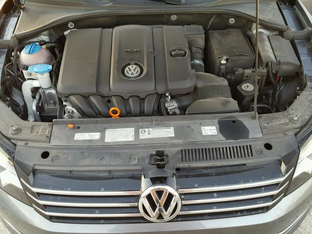 1VWBH7A39DC079480 - 2013 VOLKSWAGEN PASSAT SE GRAY photo 7