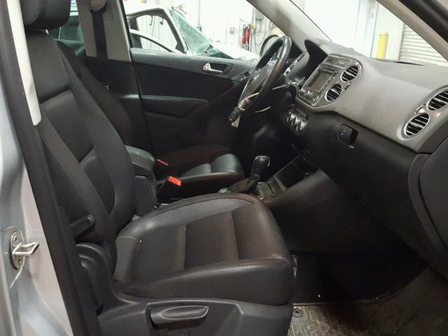 WVGBV7AX0DW507333 - 2013 VOLKSWAGEN TIGUAN S SILVER photo 5