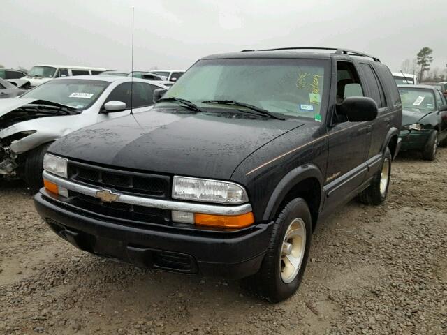 1GNCS13W0X2214523 - 1999 CHEVROLET BLAZER BLACK photo 2