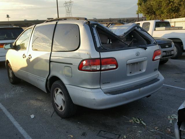 4T3ZF13C23U549796 - 2003 TOYOTA SIENNA LE SILVER photo 3