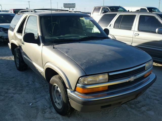 1GNCS18W7WK143425 - 1998 CHEVROLET BLAZER GOLD photo 1