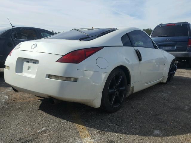 JN1AZ34D24T161336 - 2004 NISSAN 350Z COUPE WHITE photo 4