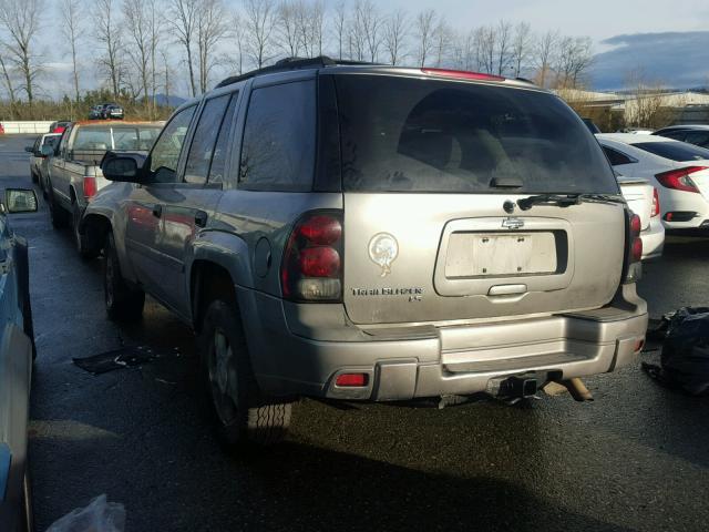 1GNDT13S462320180 - 2006 CHEVROLET TRAILBLAZE SILVER photo 3