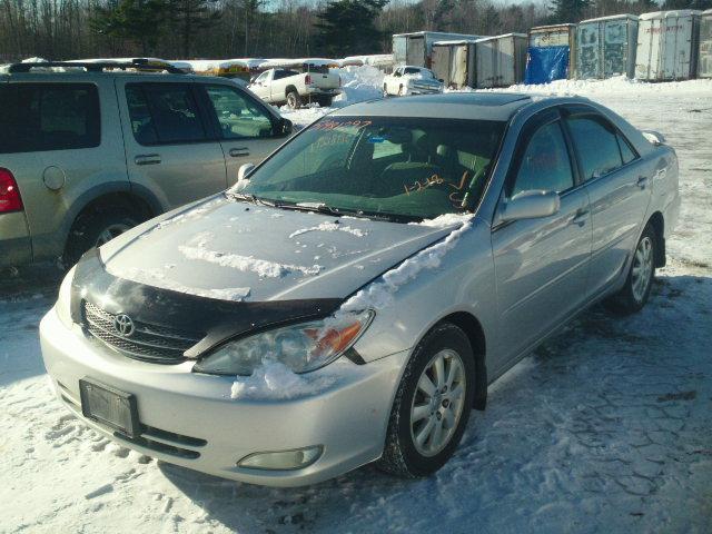 4T1BE32K93U259167 - 2003 TOYOTA CAMRY LE SILVER photo 2