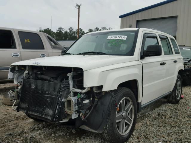 1J4FT28B39D147013 - 2009 JEEP PATRIOT SP WHITE photo 2