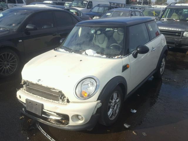 WMWSU3C55CT541521 - 2012 MINI COOPER CREAM photo 2