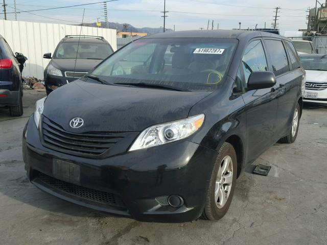 5TDZK3DC8DS285928 - 2013 TOYOTA SIENNA BAS BLACK photo 2