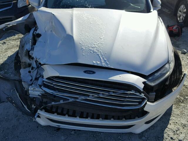 3FA6P0H79DR137957 - 2013 FORD FUSION SE WHITE photo 7