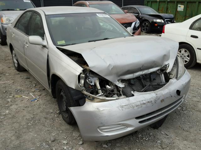 4T1BE32K24U883927 - 2004 TOYOTA CAMRY LE ვერცხლისფერი ფოტო 1