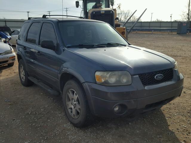 1FMCU03125KA58513 - 2005 FORD ESCAPE XLT BLUE photo 1