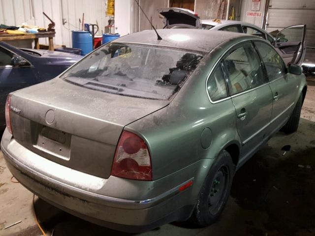 WVWPD63B83P191472 - 2003 VOLKSWAGEN PASSAT GLS GREEN photo 4