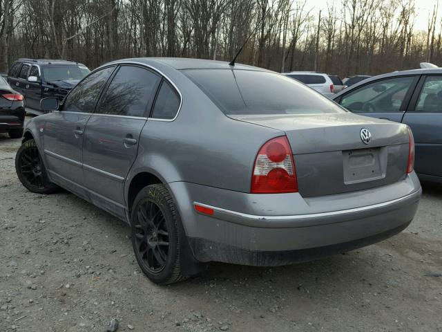 WVWPD63B33P188818 - 2003 VOLKSWAGEN PASSAT GLS SILVER photo 3