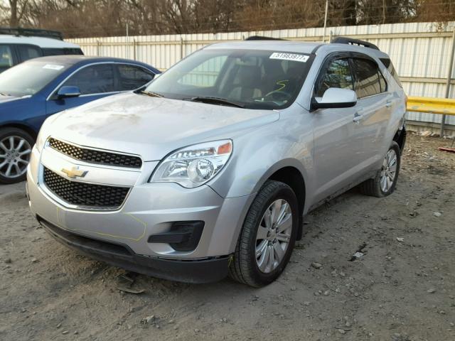 2CNFLEE55B6378775 - 2011 CHEVROLET EQUINOX LT SILVER photo 2