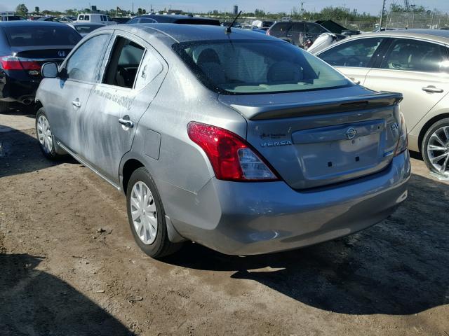 3N1CN7AP3DL866399 - 2013 NISSAN VERSA S SILVER photo 3