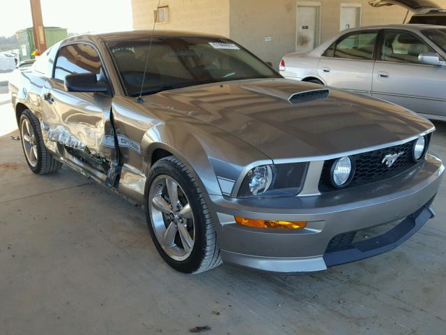 1ZVHT82H595113869 - 2009 FORD MUSTANG GT SILVER photo 1