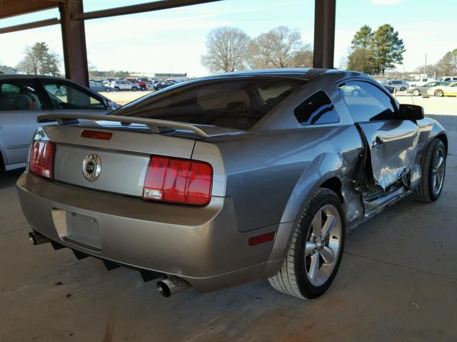 1ZVHT82H595113869 - 2009 FORD MUSTANG GT SILVER photo 4