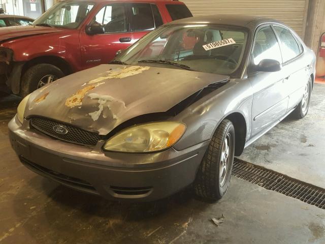 1FAFP53U14A200358 - 2004 FORD TAURUS SE GRAY photo 2