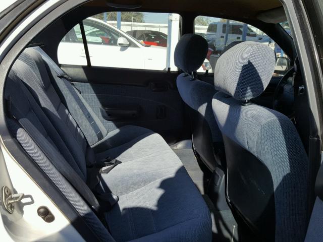 1NXAE09B9SZ261984 - 1995 TOYOTA COROLLA LE 白色 照片 6