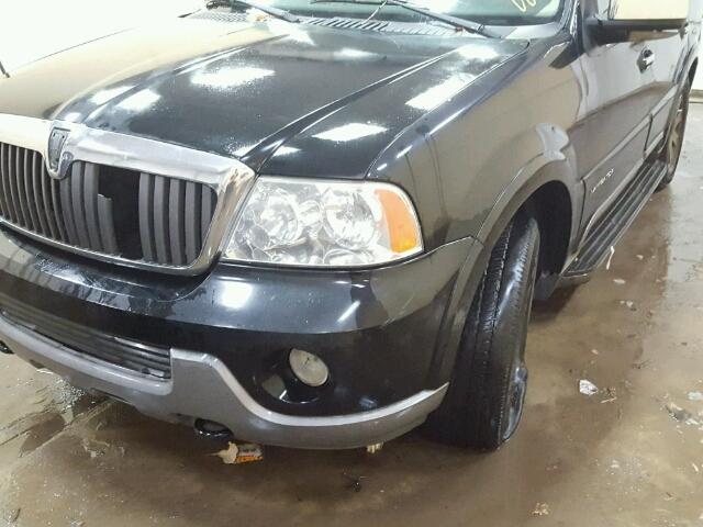 5LMFU28R73LJ38546 - 2003 LINCOLN NAVIGATOR BLACK photo 9