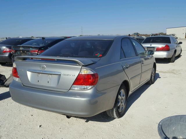 4T1BE30KX5U581709 - 2005 TOYOTA CAMRY LE GRAY photo 4