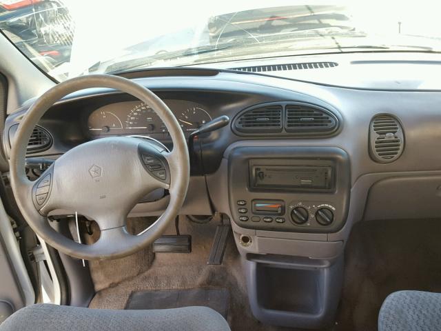 2B4FP25B1YR612220 - 2000 DODGE CARAVAN WHITE photo 9