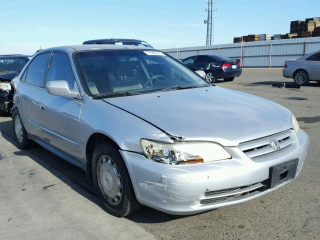 JHMCG66531C025746 - 2001 HONDA ACCORD LX SILVER photo 1