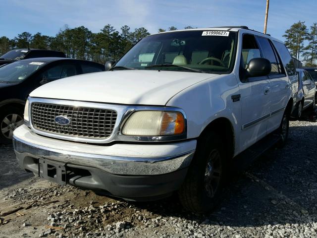 1FMRU1564YLA79337 - 2000 FORD EXPEDITION WHITE photo 2