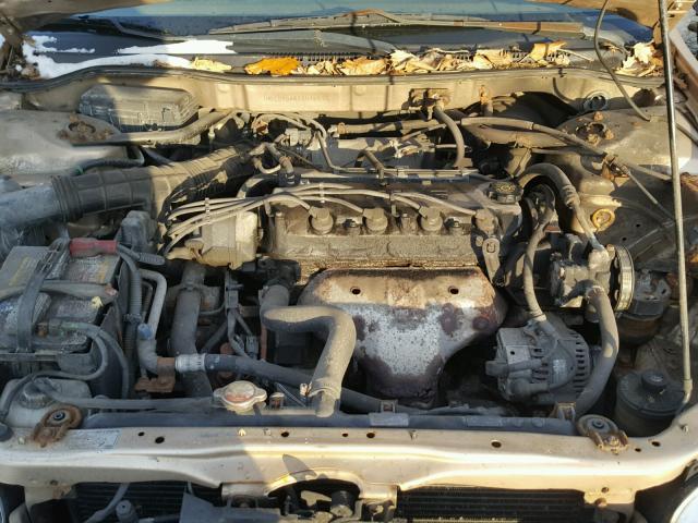 1HGCG56482A074636 - 2002 HONDA ACCORD LX GOLD photo 7