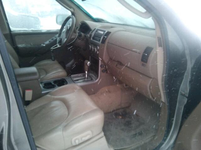 5N1AR18W96C621863 - 2006 NISSAN PATHFINDER BEIGE photo 5