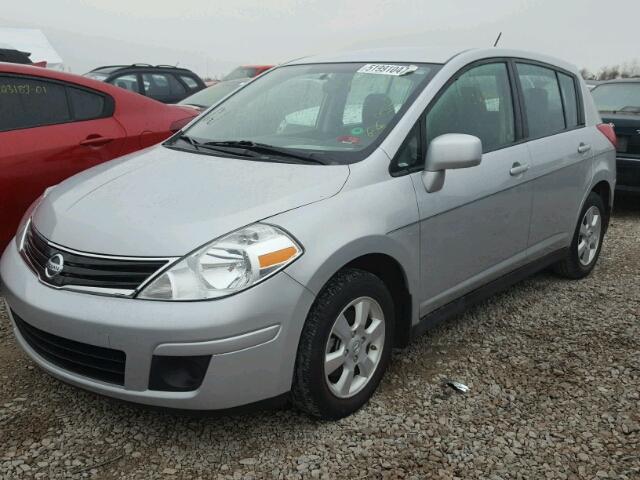 3N1BC1CP0CK277360 - 2012 NISSAN VERSA S SILVER photo 2