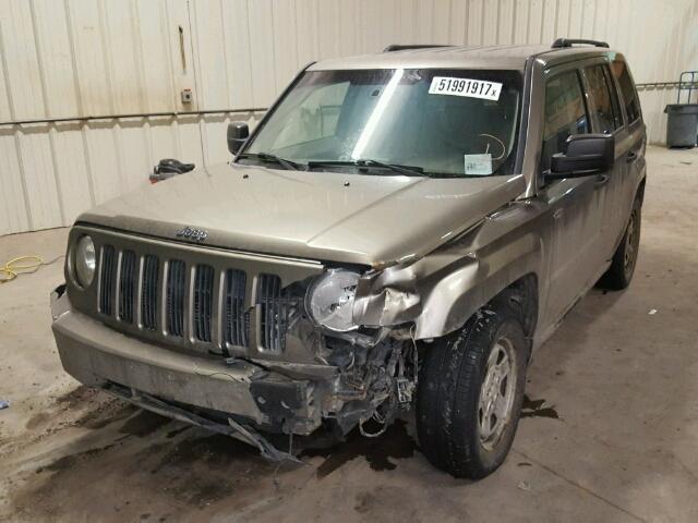 1J8FT28W08D614405 - 2008 JEEP PATRIOT SP GOLD photo 2