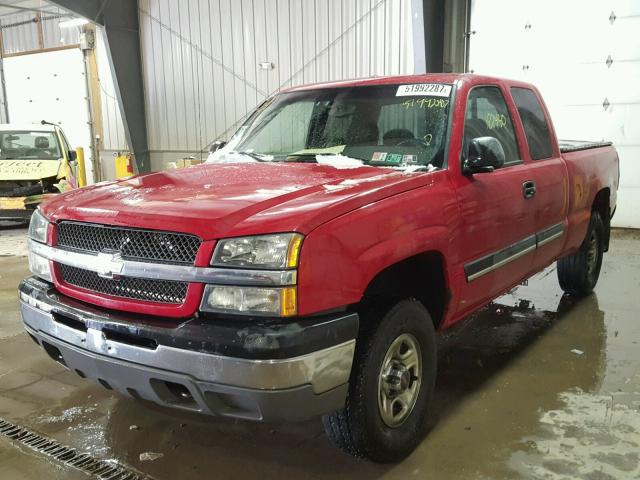 2GCEK19V241196635 - 2004 CHEVROLET SILVERADO RED photo 2