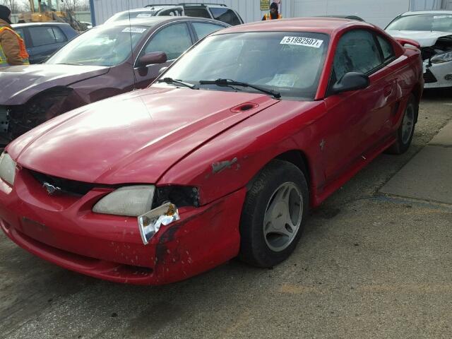 1FALP4046VF130880 - 1997 FORD MUSTANG RED photo 2