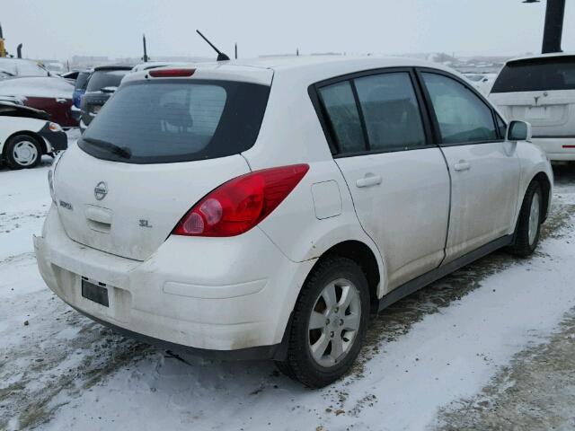 3N1BC13E17L432416 - 2007 NISSAN VERSA S WHITE photo 4