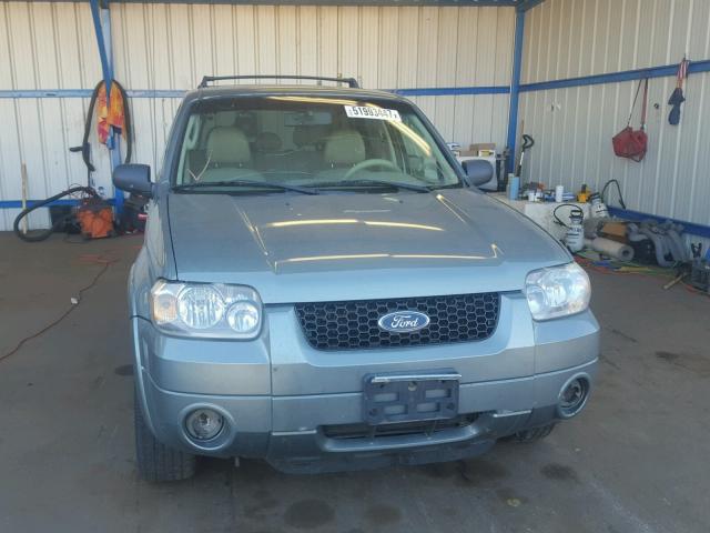 1FMCU94166KC35746 - 2006 FORD ESCAPE LIM GREEN photo 9