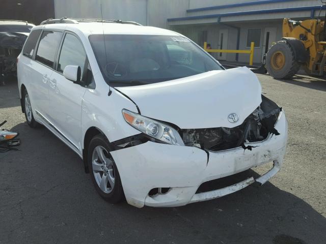 5TDKK3DC9CS209005 - 2012 TOYOTA SIENNA LE WHITE photo 1