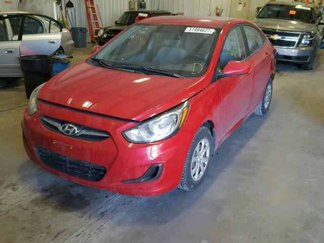 KMHCT4AE1DU452538 - 2013 HYUNDAI ACCENT GLS RED photo 2