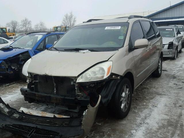 5TDBA22C24S017992 - 2004 TOYOTA SIENNA XLE BEIGE photo 2