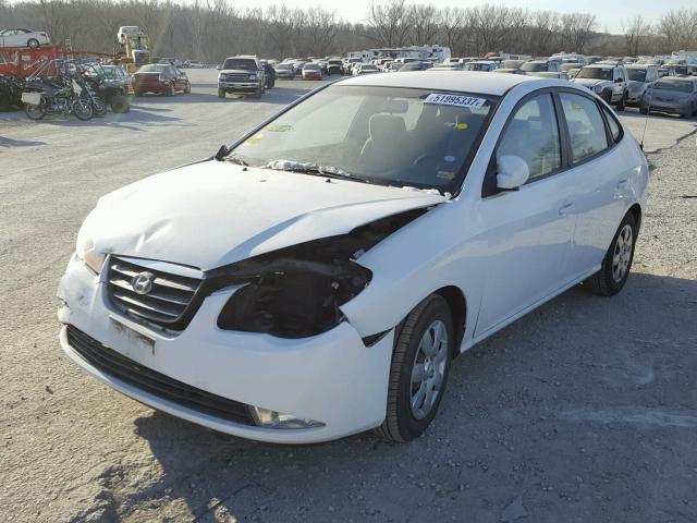 KMHDU46D27U084392 - 2007 HYUNDAI ELANTRA GL WHITE photo 2