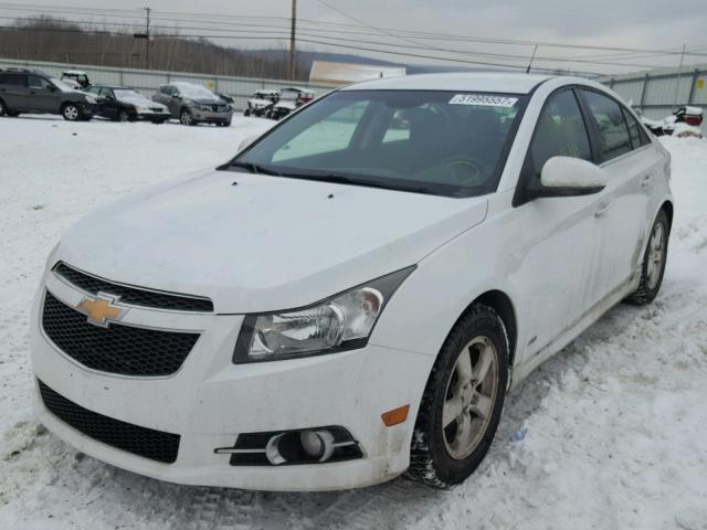 1G1PF5S96B7227900 - 2011 CHEVROLET CRUZE LT WHITE photo 2