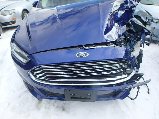 3FA6P0H98GR249140 - 2016 FORD FUSION SE BLUE photo 7