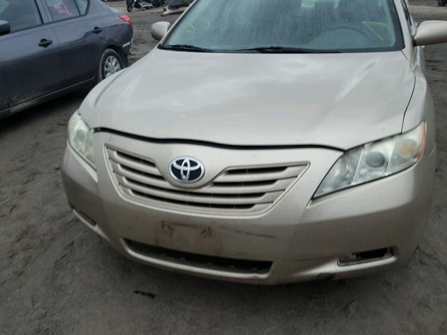 4T1BE46K67U103836 - 2007 TOYOTA CAMRY NEW GOLD photo 9