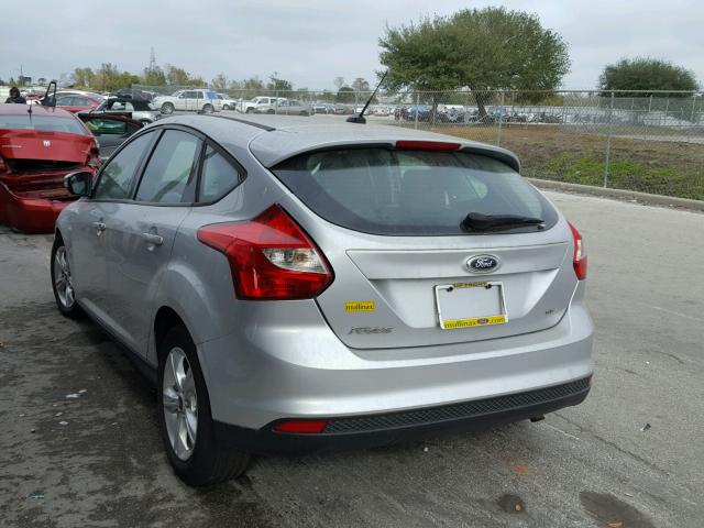 1FADP3K25EL319404 - 2014 FORD FOCUS SE SILVER photo 3