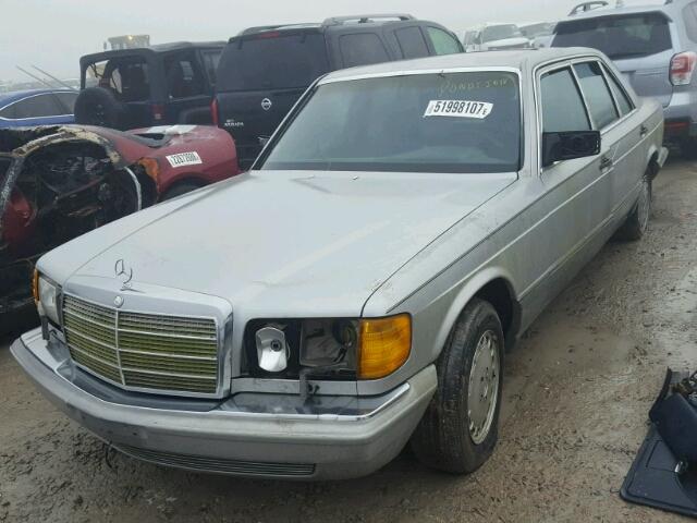 WDBCA35D7GA267999 - 1986 MERCEDES-BENZ 420 SEL GRAY photo 2