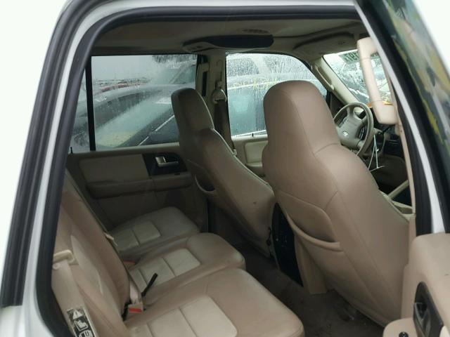 1FMFU17L94LA68205 - 2004 FORD EXPEDITION WHITE photo 6