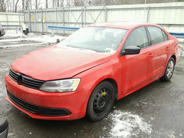 3VW1K7AJ2BM359376 - 2011 VOLKSWAGEN JETTA BASE RED photo 2