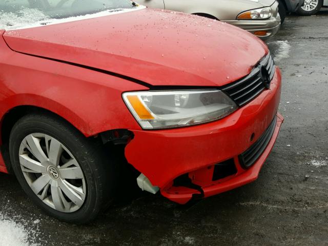 3VW1K7AJ2BM359376 - 2011 VOLKSWAGEN JETTA BASE RED photo 9