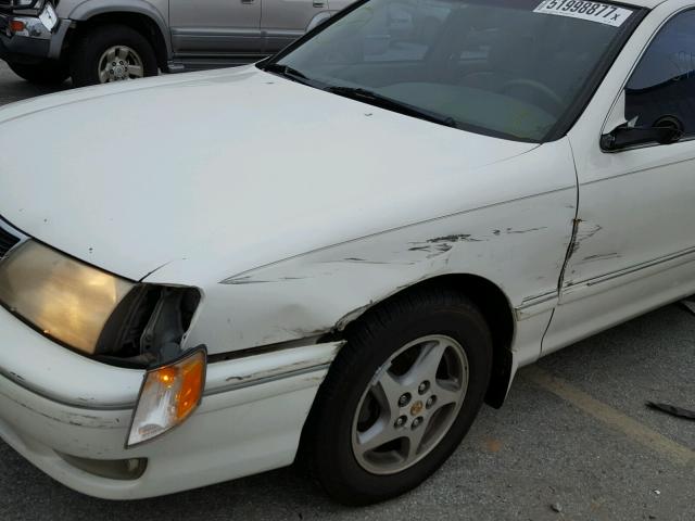 4T1BF18B3WU214867 - 1998 TOYOTA AVALON XL WHITE photo 9